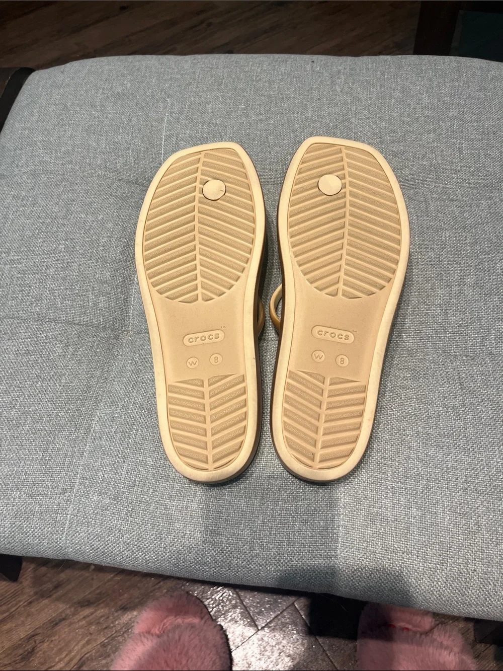 CROCS it’s hot